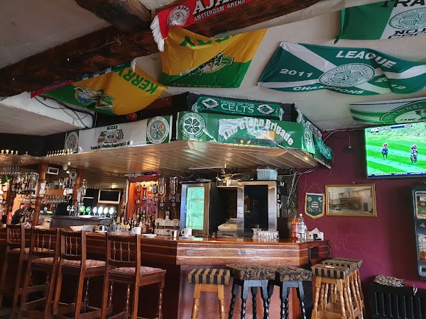 Greyhound Bar