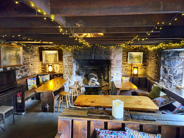 Ashes Pub