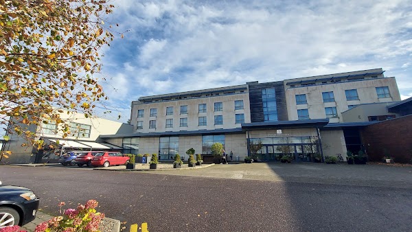Manor West Hotel