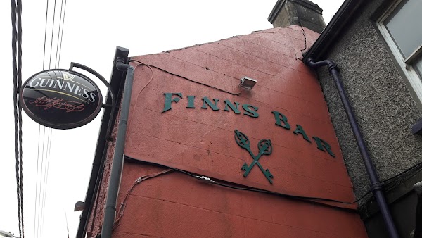Finn's Bar,
