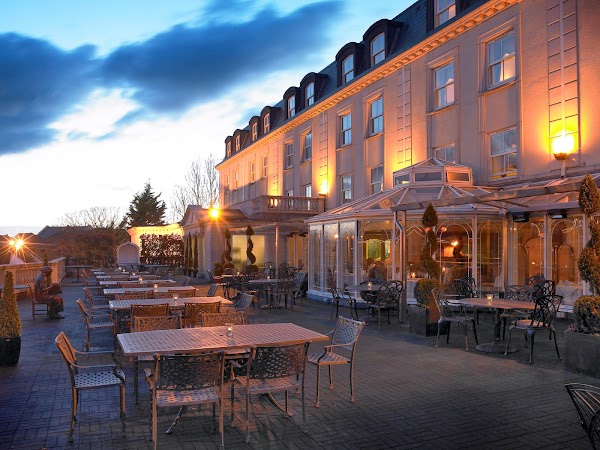 Bridge House Hotel