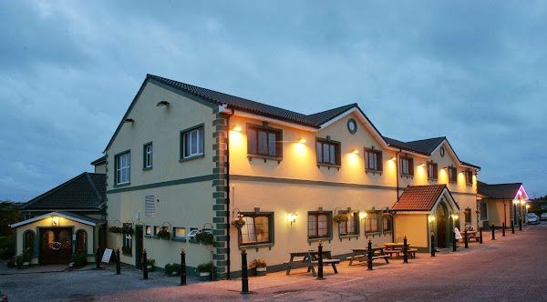 The Rhu Glen Country Club